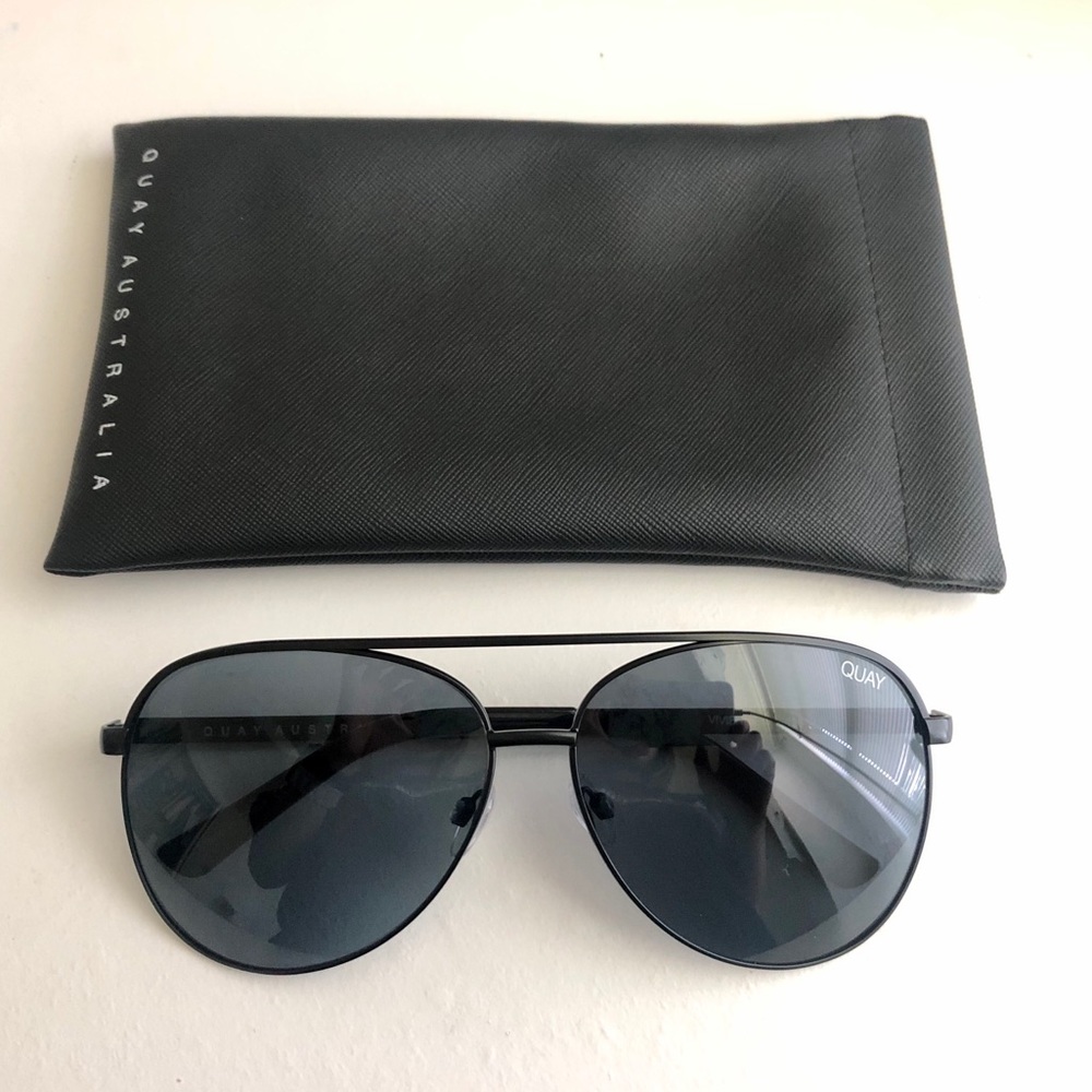 Brand New Quay Vivienne Sunglasses